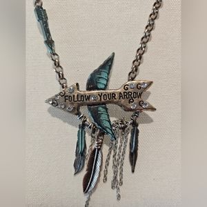 Boutique Long Necklace 'Follow Your Arrow'